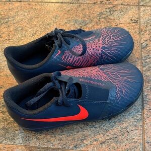 Nike Kids Phantom Venom Sneakers - Navy and Red